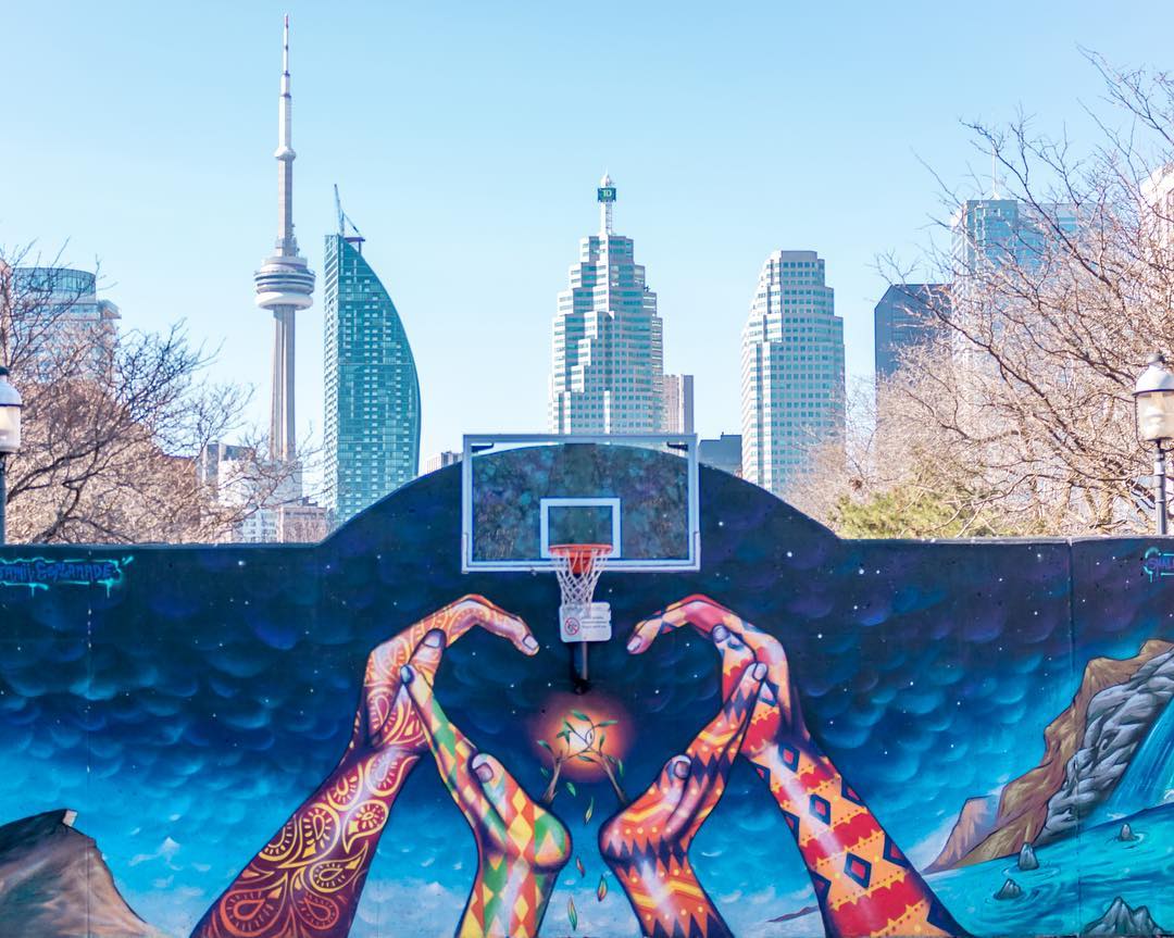 mural in Toronto by artist Shalak.