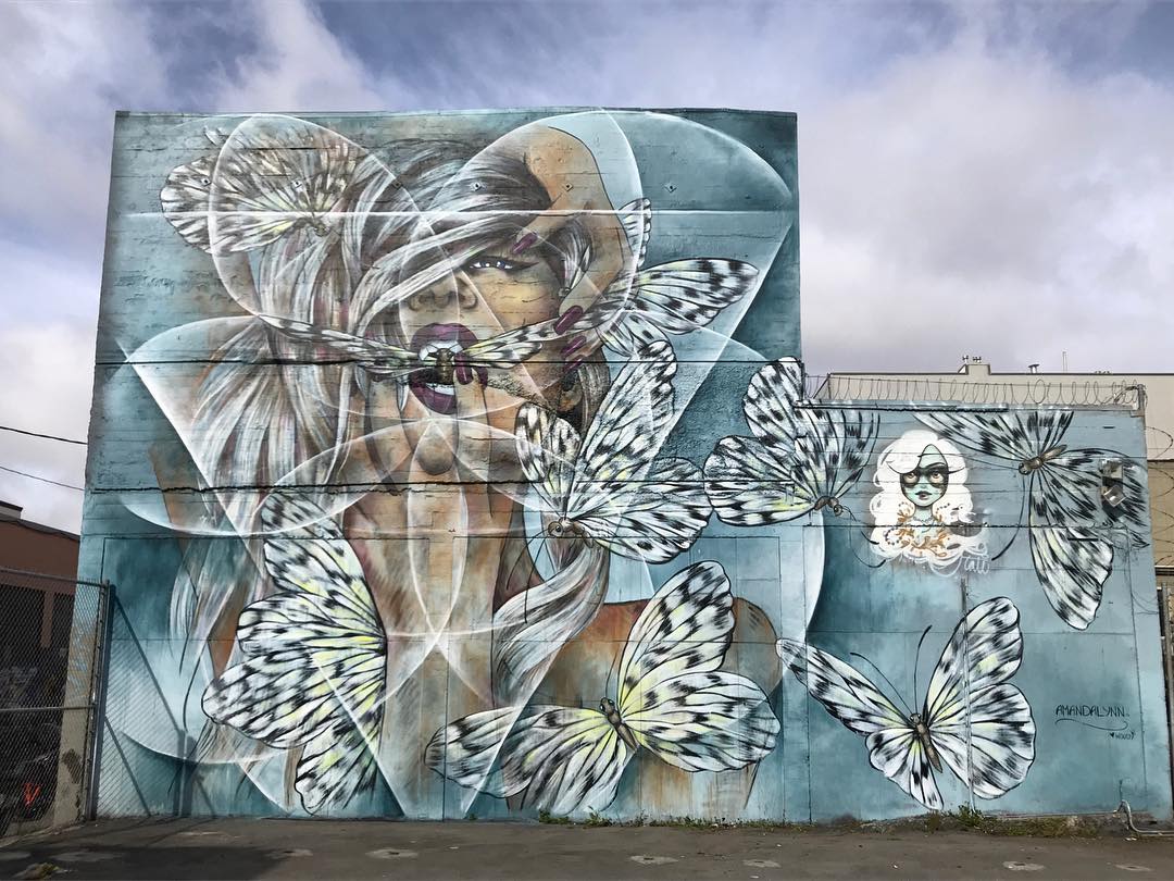mural in San Francisco by artist Alynn Mags.