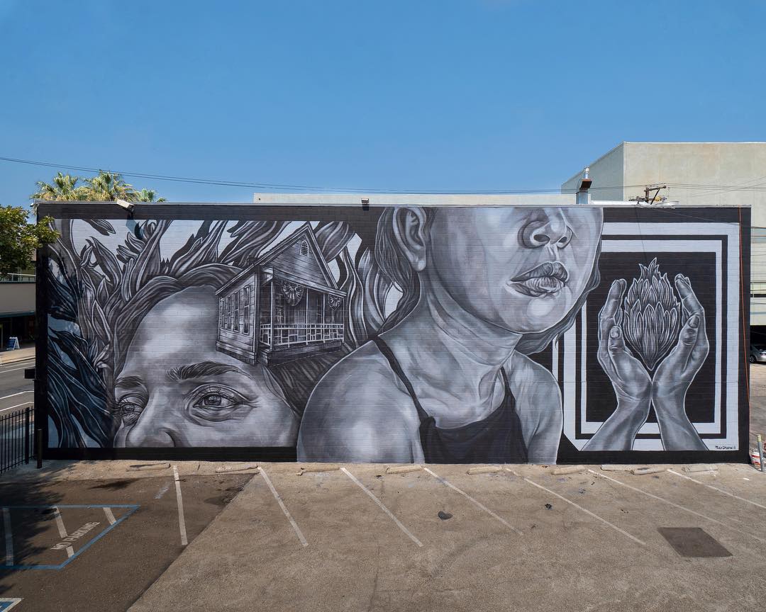 mural in Sacramento by artist Paola Delfín.