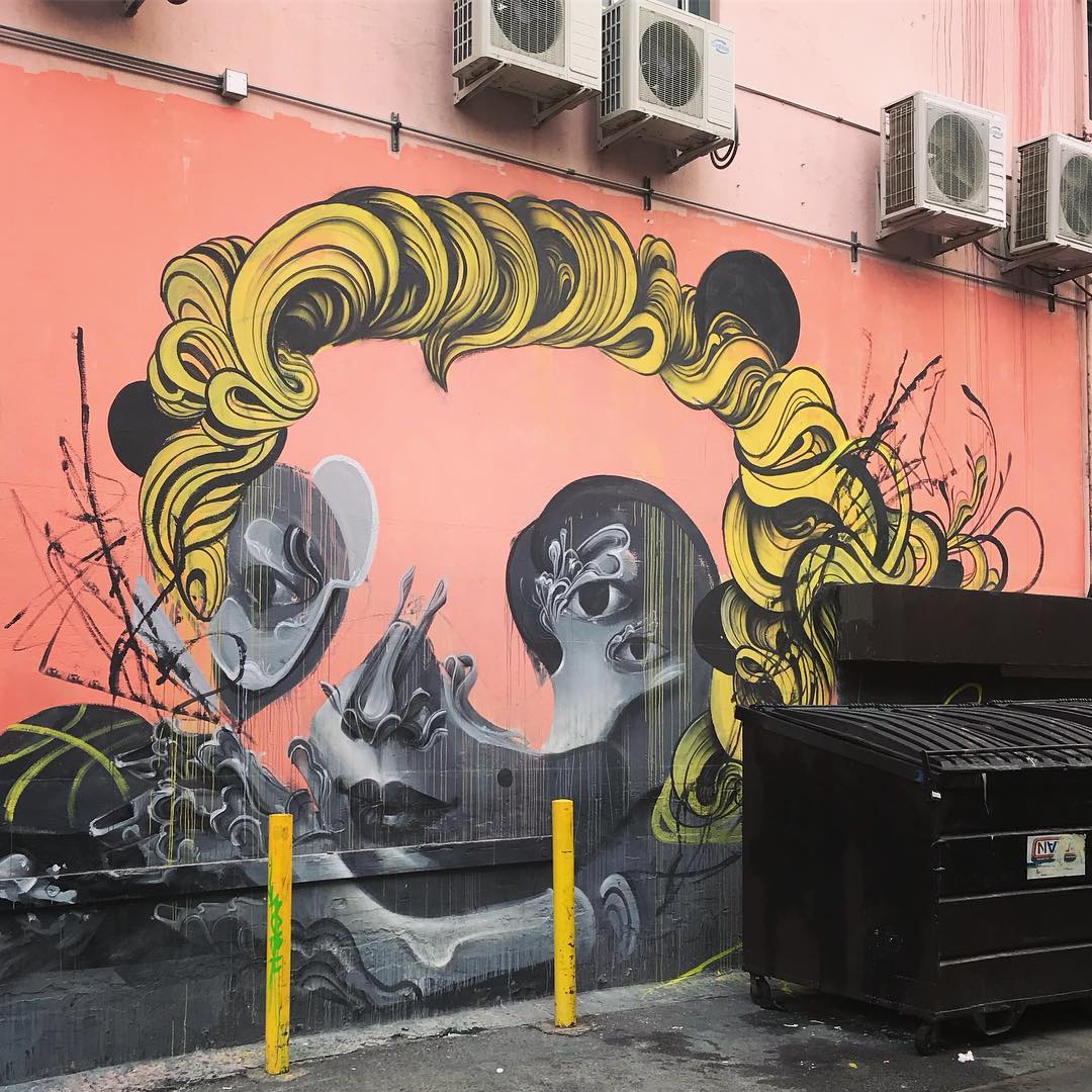mural in Los Angeles by artist Caratoes.