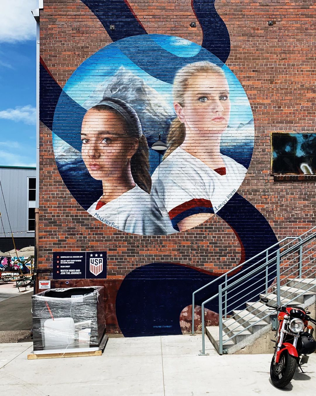 mural in Denver by artist Marissa Napoletano. Tagged: Lindsey Horan, Mallory Pugh, soccer, sports, USWNT